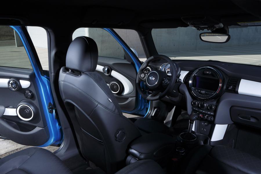  Mini Cooper S 5-Door 2014 года  (фото 49 из 80)